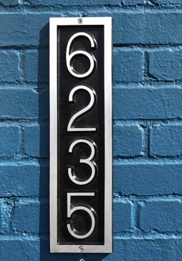 Vertical Donn , 1 Line Address Plaque