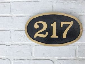 Bold Small Oval, 1 Line Address Plaque