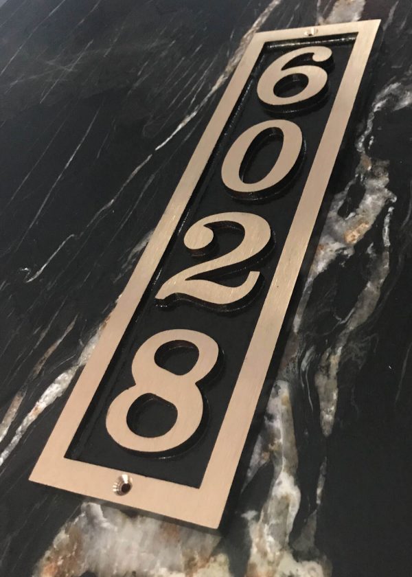 Vertical Bold Brass Donn, 1 Line Address Plaque